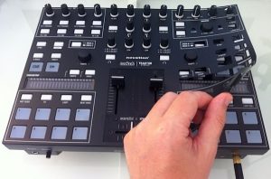 Novation Twitch Review Traktor Overlay