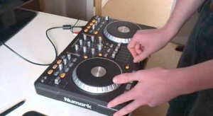 Numark Mixtrack Pro