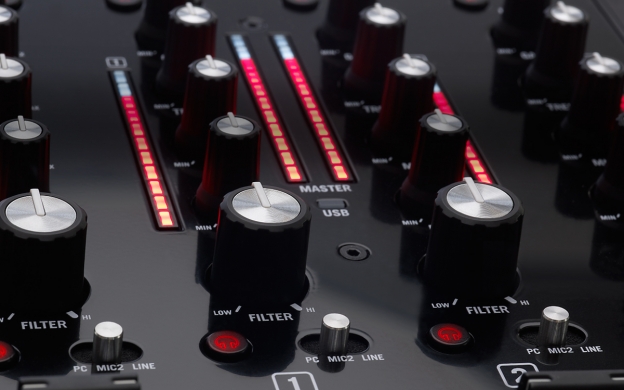 NS7 II knobs