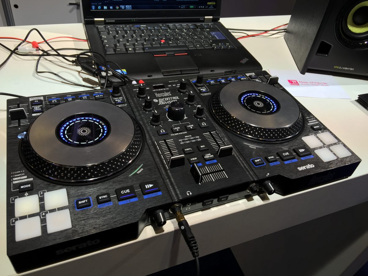 The Hercules DJ Control Jogvision was first exclusively revealed by us at NAMM this year, but now it is in production with further improved jogwheels. Review coming soon...